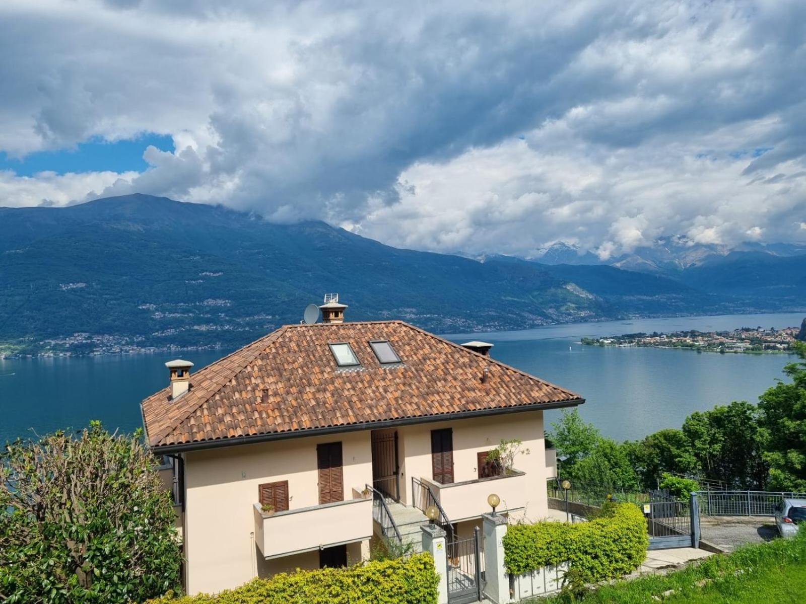 Apartment With Garden And Terrace Beautiful Lake View Bellano Luaran gambar